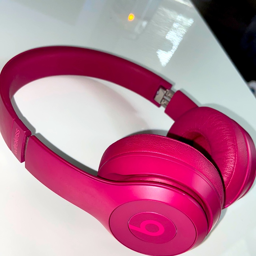 Bluetooth beats solo 3 wireless headphones